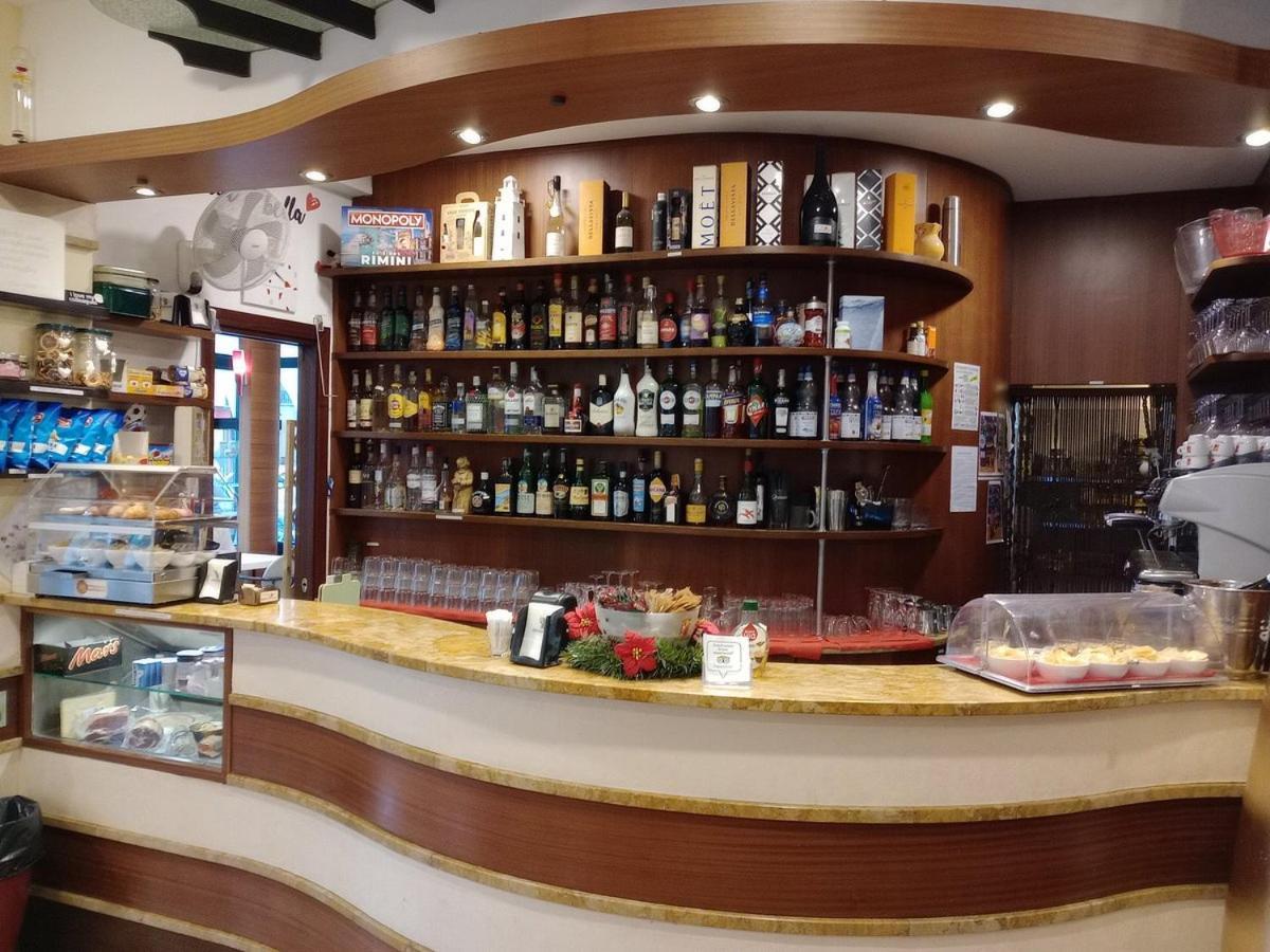 迪普拉塔尼酒店 里米尼 外观 照片